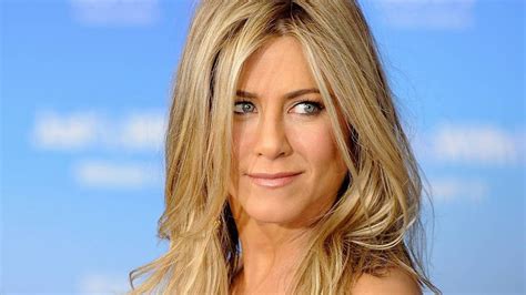 jennifer aniston nudes|Jennifer Aniston poses topless in jaw.